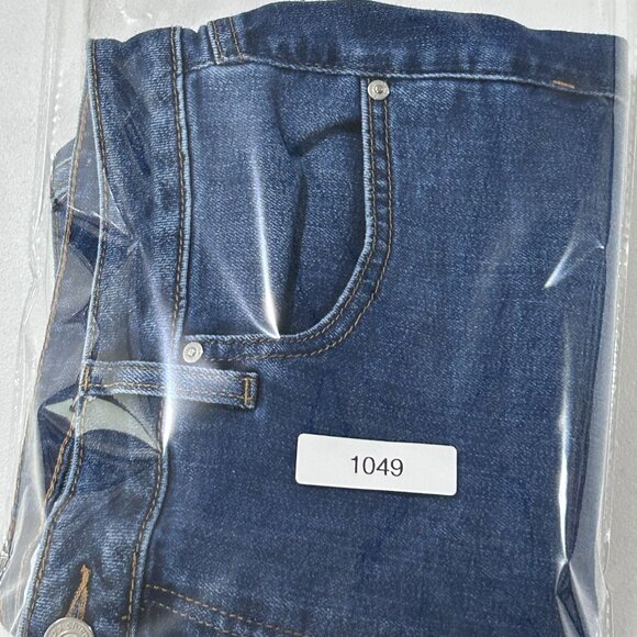 Chicos Jeans Womens 2.5R/Size 14R Blue Stretch Denim Straight Leg Cropped Length - Picture 13 of 13